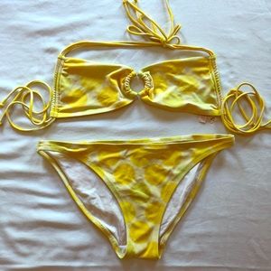 Victoria’s Secret Yellow Polkadot Bikini!